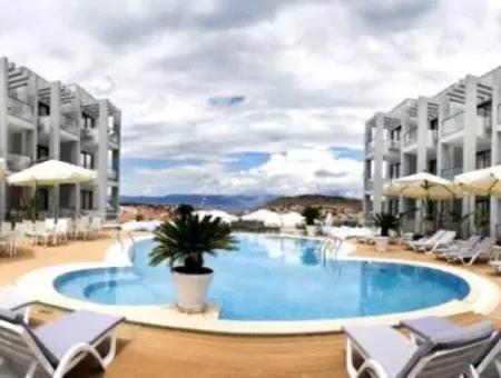 Residence Apartment With Pool For Monthly Rent In Cesme Center