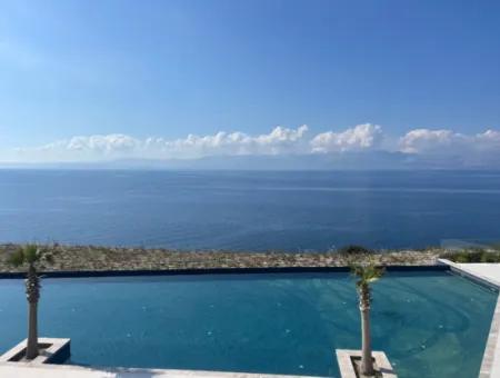 Apartment With Infinity Pool For Sale In Cesme Ayasaranda 2 1 Garden