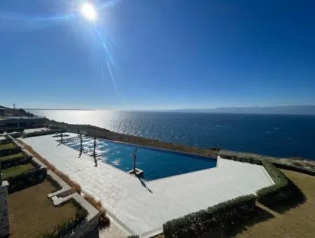 Apartment With Infinity Pool For Sale In Cesme Ayasaranda 2 1 Garden