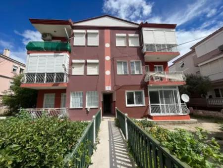 2 1 Apartment For Sale With High Ground Wide Garden In The Center Of Çeşme