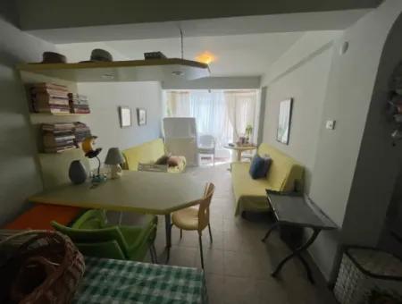 Sea Front Seasonal Rent Ground Floor Apartment In Çeşme Boyalik