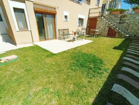 Seasonal Rent Large 2 1 Garden Floor Apartment In Cesme Center