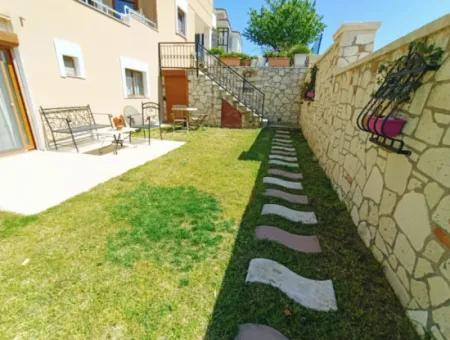 Seasonal Rent Large 2 1 Garden Floor Apartment In Cesme Center