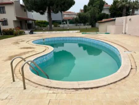 Çeşme Ilica To The Sea 200 M. Seasonal Rent 3 1 Villa