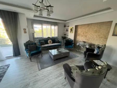 Triplex Villa With Detached Pool For Annual Rent In The Center Of Cesme