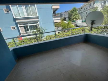 Arakat 2 1 Apartment With Balcony Close To Cesme Central Marina