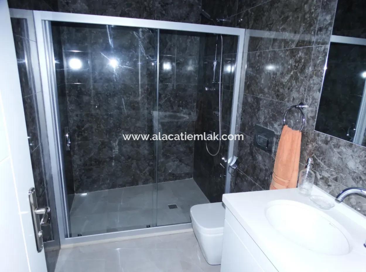 Alaçatı Köy İçinde Sezonluk Kiralık Full Eşyalı Villa