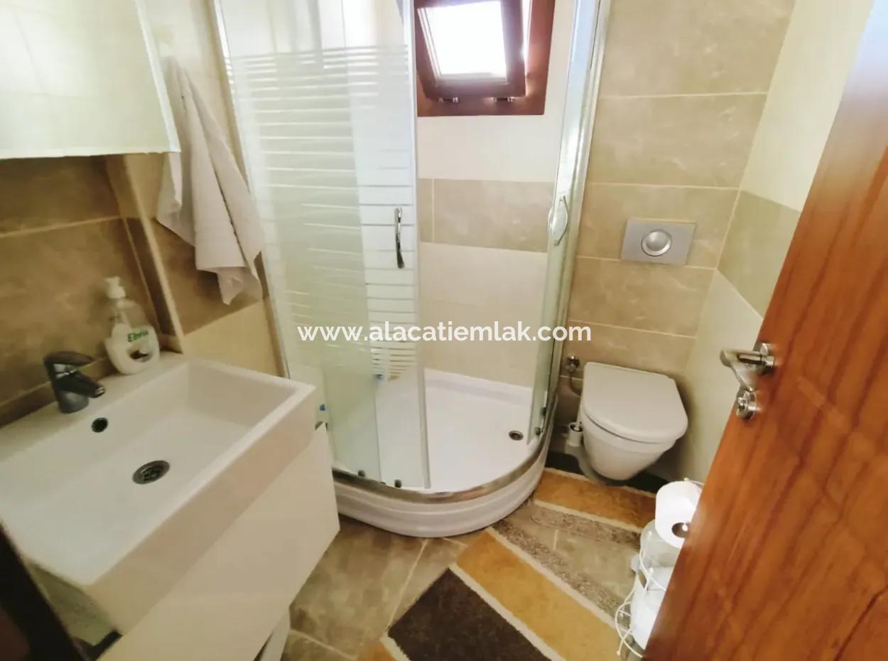 Alaçatı'da Sezonluk Kiralık 4+1 Müstakil Havuzlu Villa