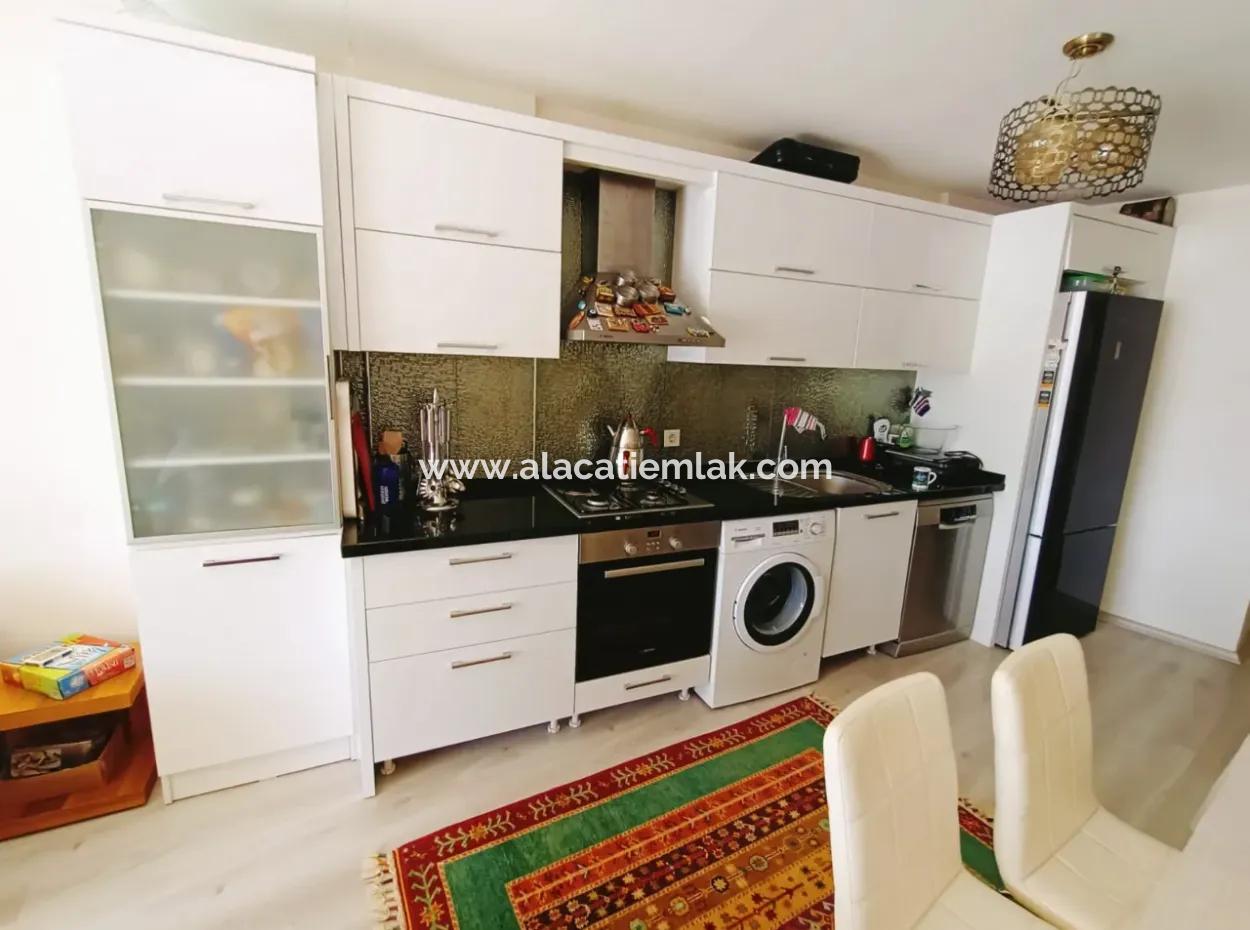 Çeşme Sezonluk Kiralık Full Deniz Manzaralı Daire