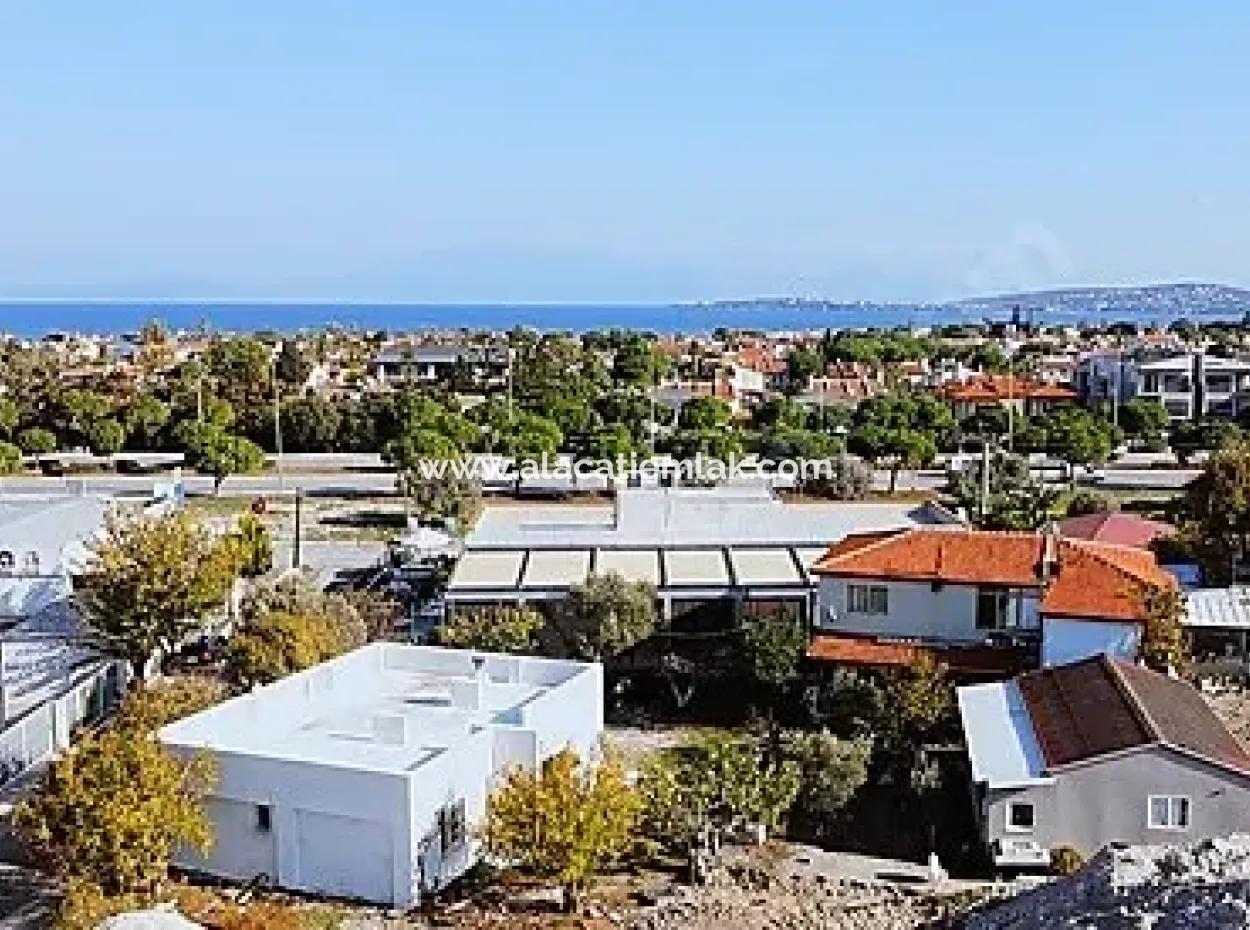Çeşme Mamurbaba'da 1040 M2 Satılık İmarlı Parsel