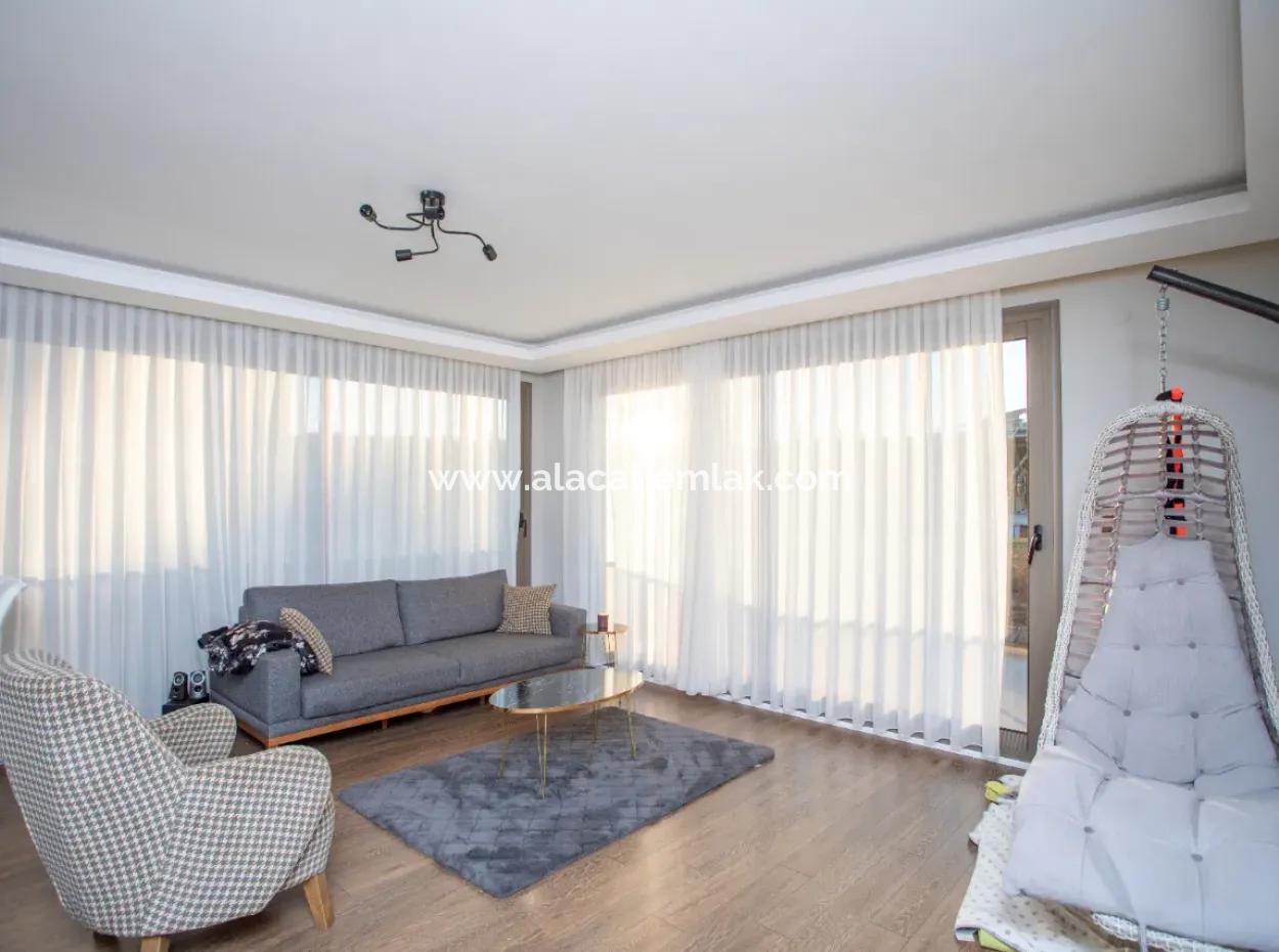Çeşme Ayayorgi'ye Ağusts Ayı  Kiralık Havuzlu Villa