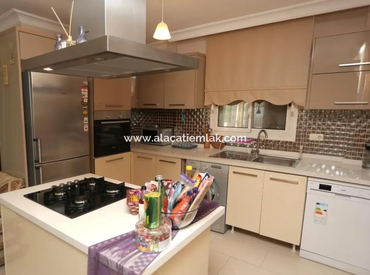 Alaçatı'da 2023 Yaz Sezonu Kiralık Müstakil Hayvan Dostu Villa