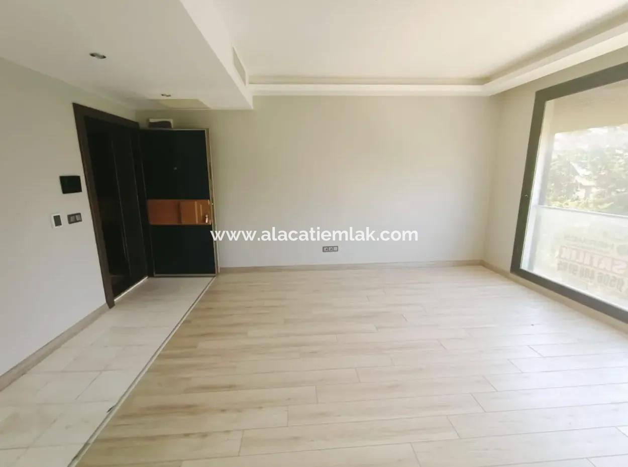 Çeşme Ilıcada Denize Yürüme Mesafesinde Satılık Daire