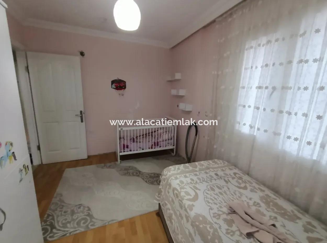 Çeşme'de Sezonluk Kiralık Full Eşyalı 2+1 Daire