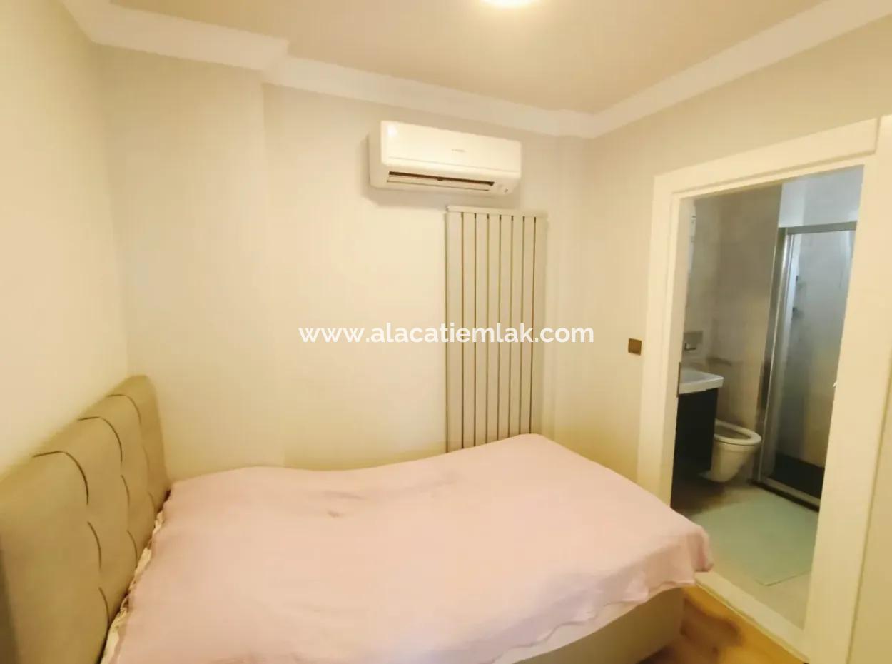 Çeşme Alaçatı'da Satılık Müstakil Havuzlu Villa