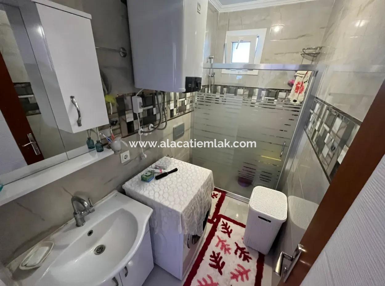 Çeşme Dalyan'da 1+1 Eşyalı Sezonluk Kiralık Daire