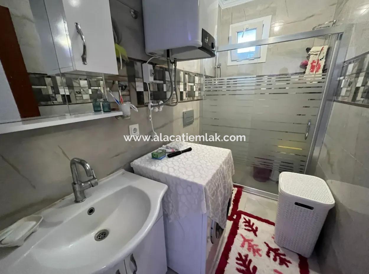 Çeşme Dalyan'da 1+1 Eşyalı Sezonluk Kiralık Daire