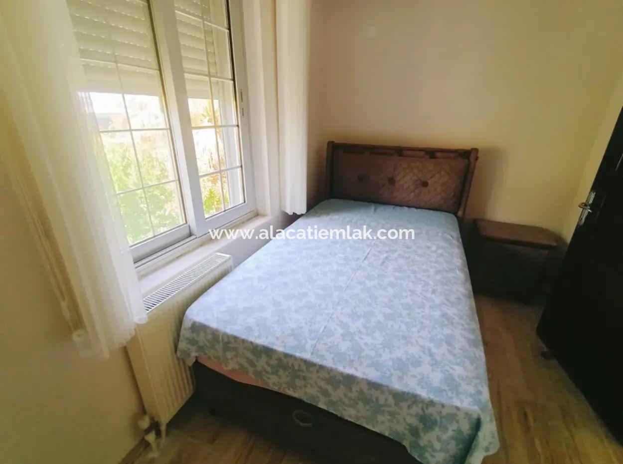 Çeşme Mamurbaba'da Sezonluk Kiralık 4+1 Müstakil Havuzlu Villa