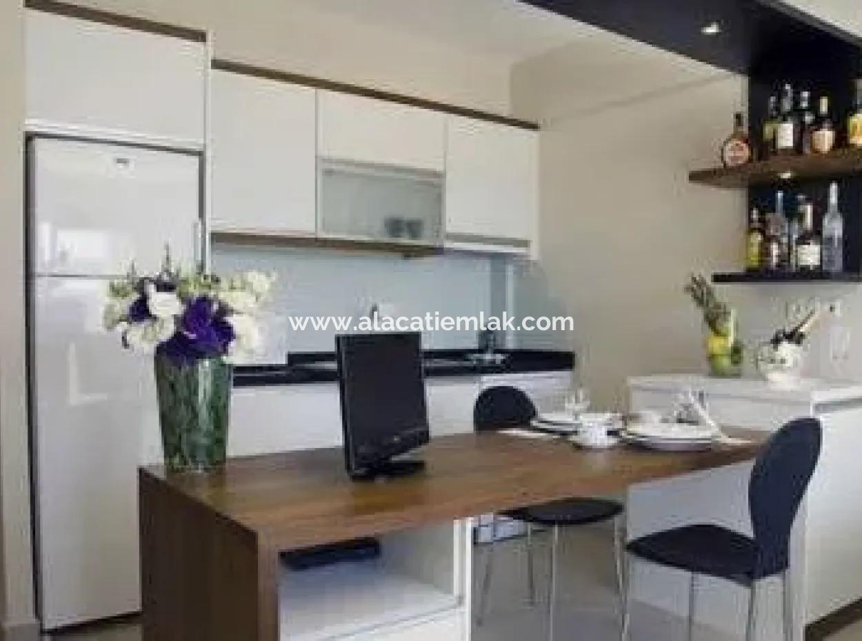 Çeşme Merkez'de Aylık Kiralık Havuzlu Residence Daire