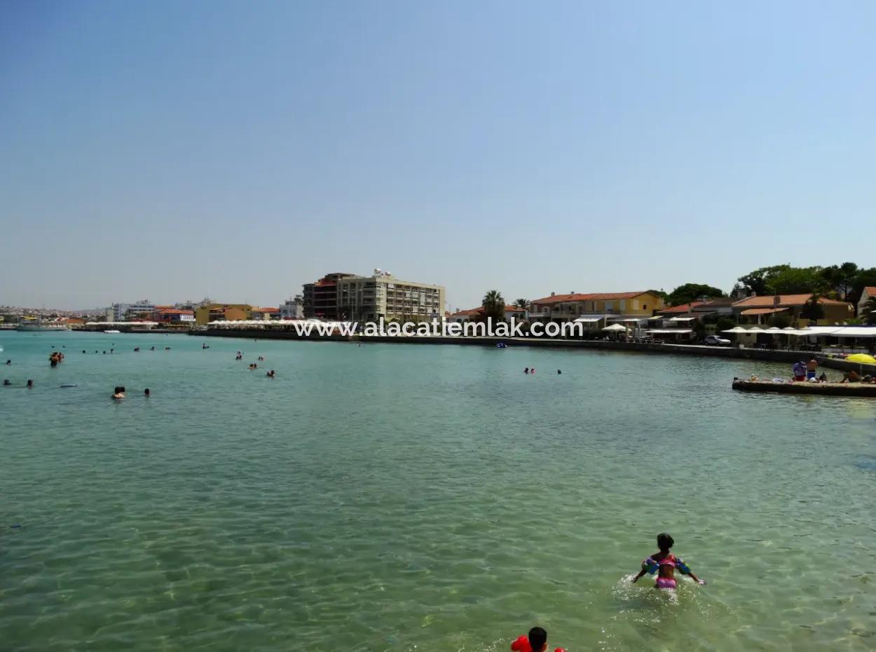 Çeşme Ilıcada Sezonluk Kiralık Denize Sıfır 1+1 Residence Daire