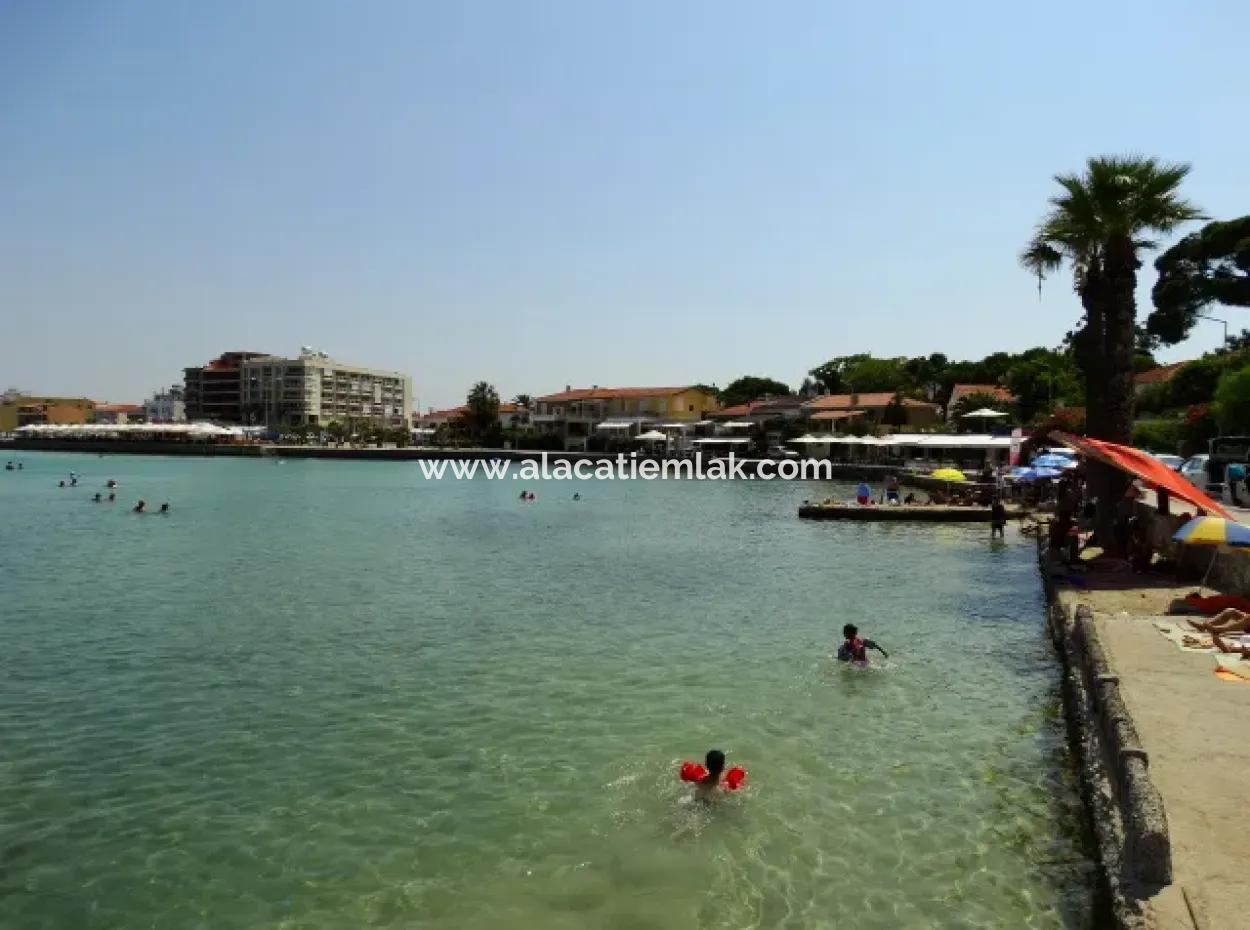 Çeşme Ilıcada Sezonluk Kiralık Denize Sıfır 1+1 Residence Daire