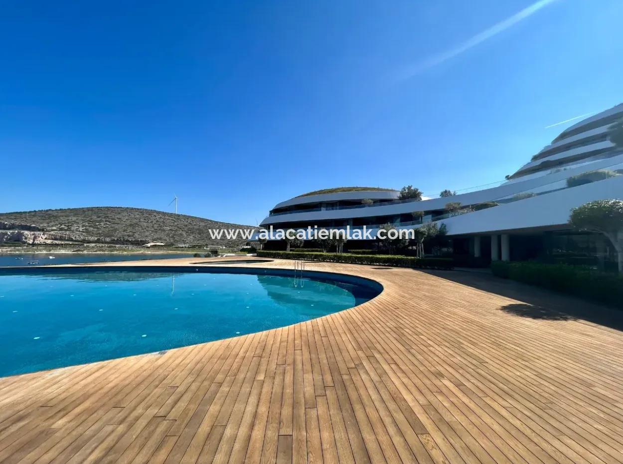 Çeşme Folkart Hill's Te Denize Sıfır 1+1 Aylık Kiralık Residence