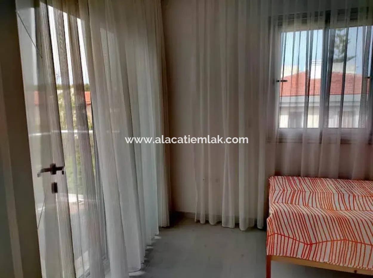 Çeşme Ilıca Oteller Bölgesinde Sezonluk Kiralık Villa