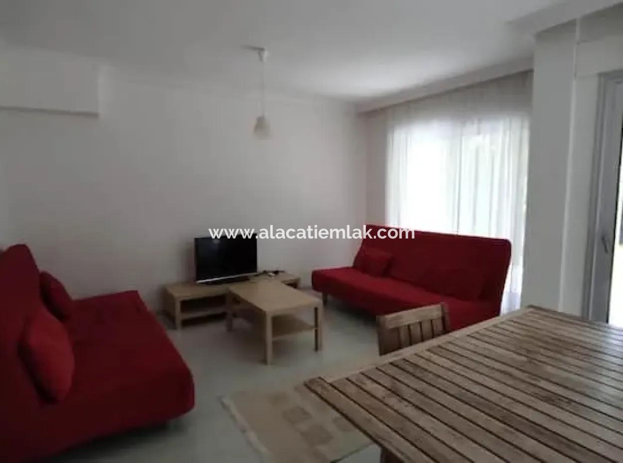 Çeşme Ilıca Oteller Bölgesinde Sezonluk Kiralık Villa