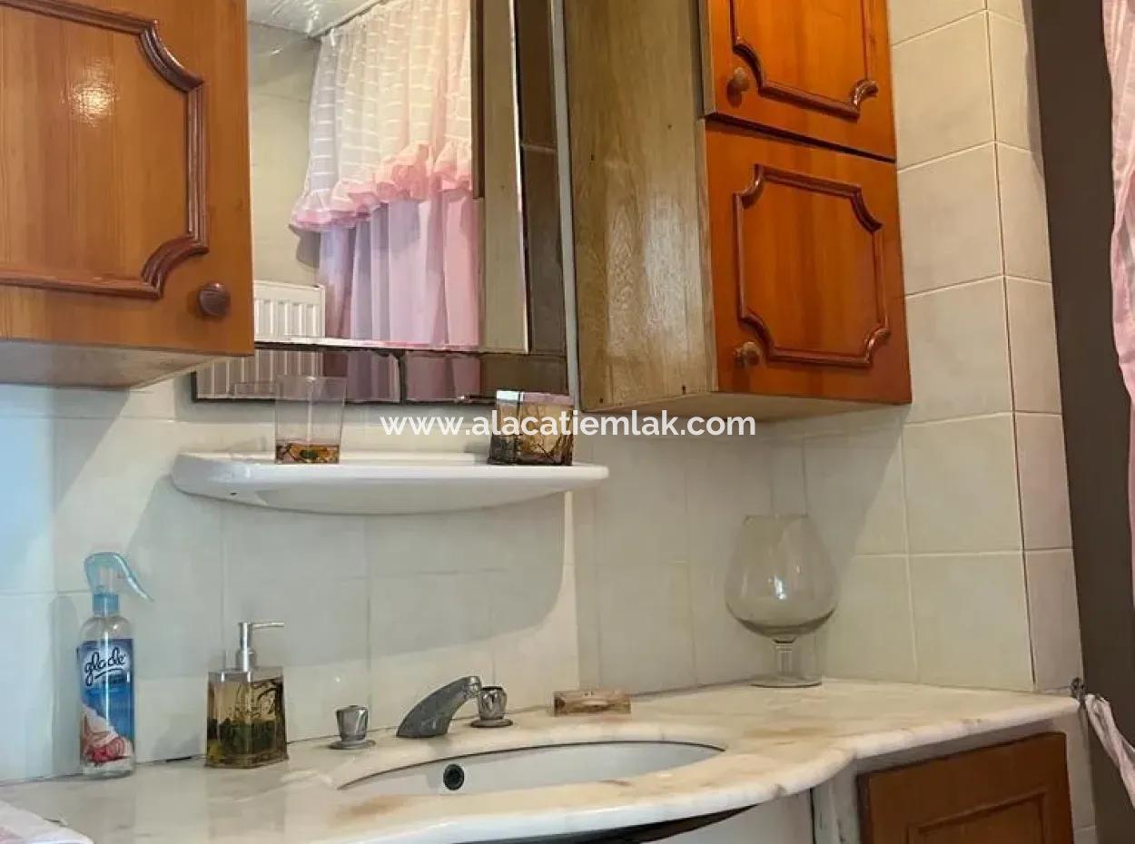 Çeşme Ilıca Altınyunusta Denize Çok Yakın Sezonluk Kiralık Villa