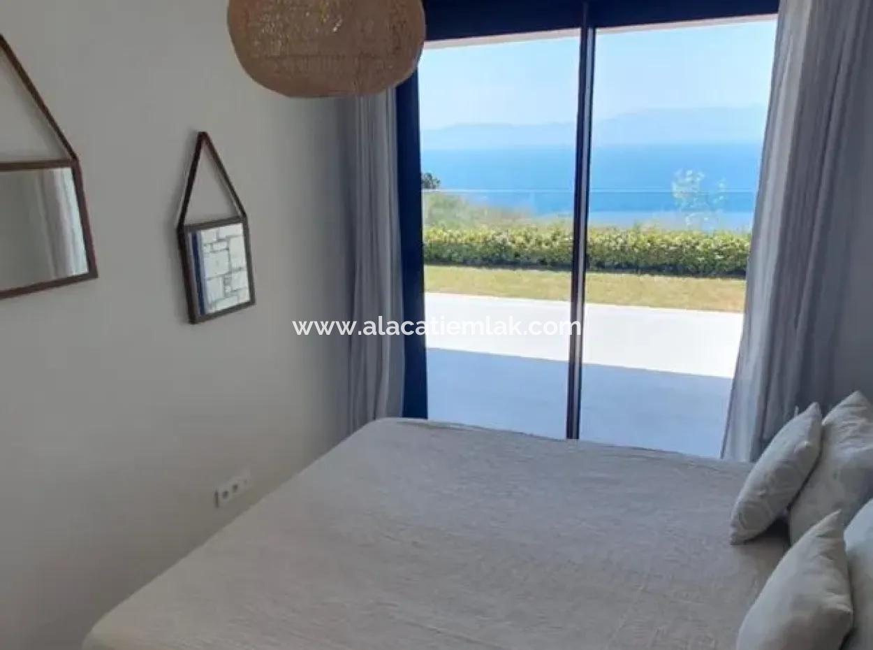 Çeşme Ayasaranda'da Full Deniz Manz. Aylık Kiralık 1+1 Residence Daire