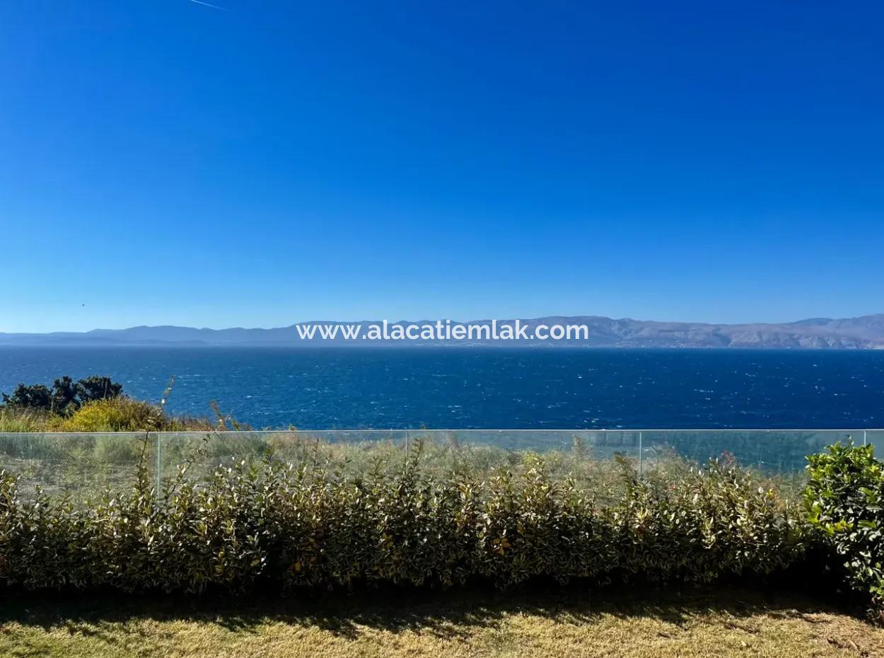 Çeşme Ayasaranda'da Full Deniz Manz. Aylık Kiralık 1+1 Residence Daire
