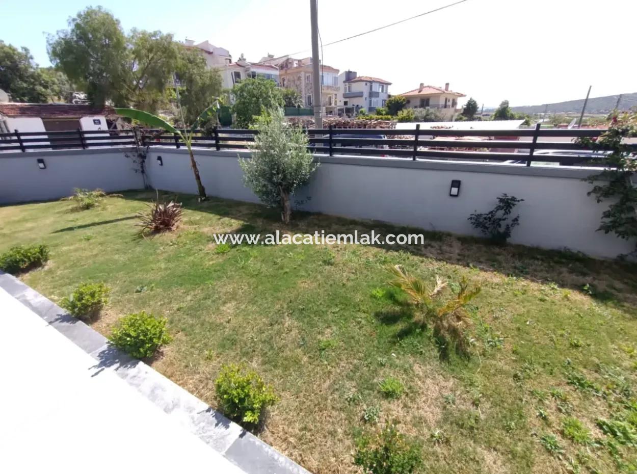 Çeşme Şifne'de Müstakil Havuzlu 4+1 Sıfır Lüx Villa