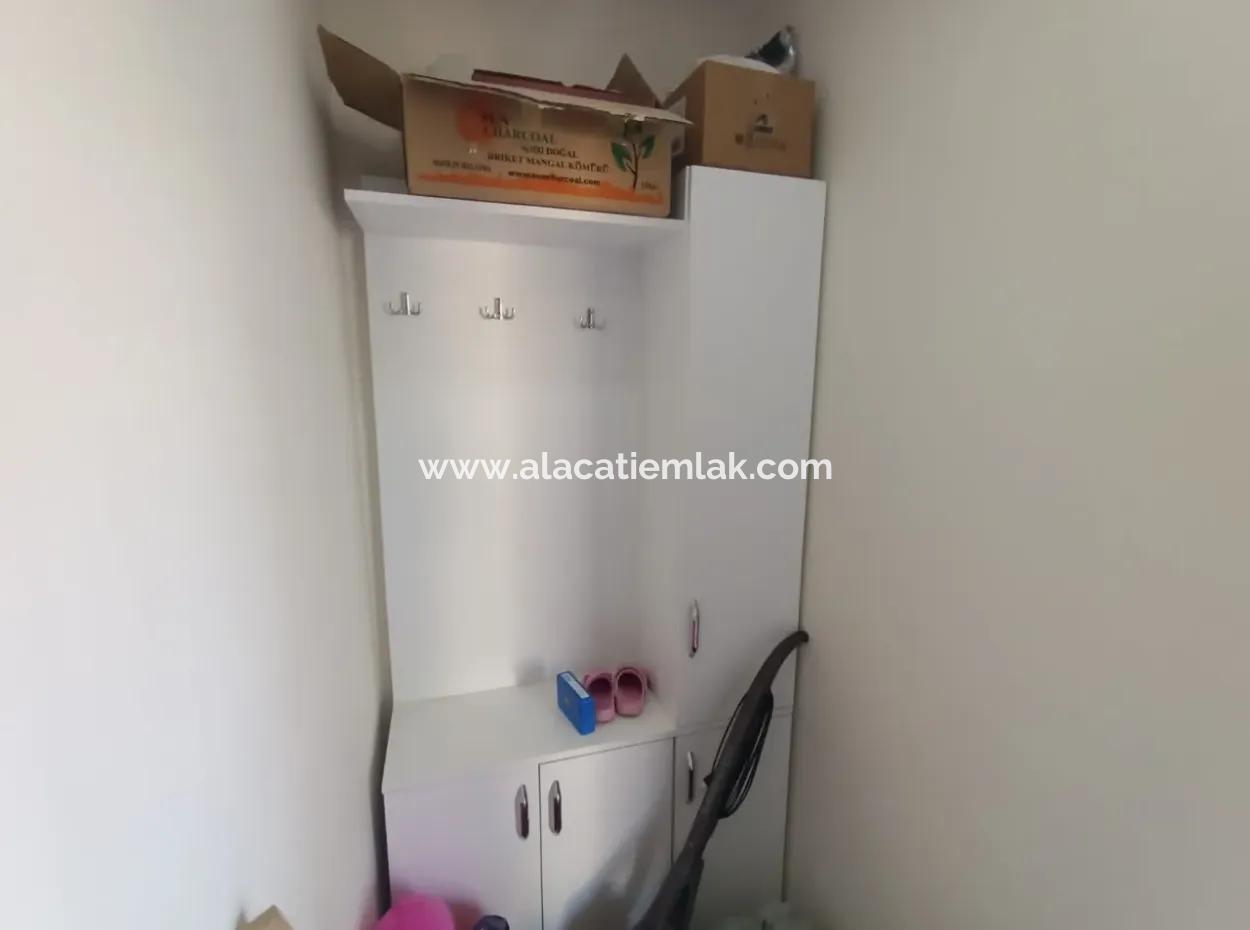 Çeşme'de Satılık Müstakil Havuzlu 6+2 2 Adet İkiz Villa