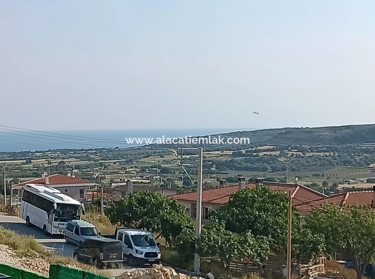 Çeşme'de Satılık Müstakil Havuzlu 6+2 2 Adet İkiz Villa