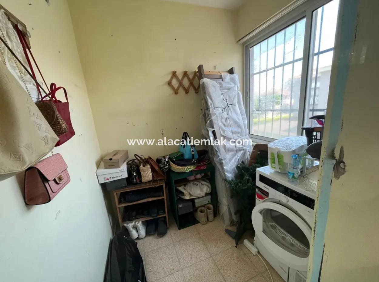 Çeşme Alaçatı Çamlık Markete Yakın 3+1 Satılık Dublex Villa