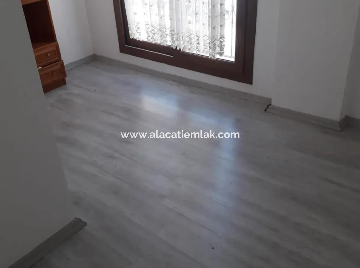 Çeşme Merkezde Satılık 2+1 Dublex Müstakil Ev