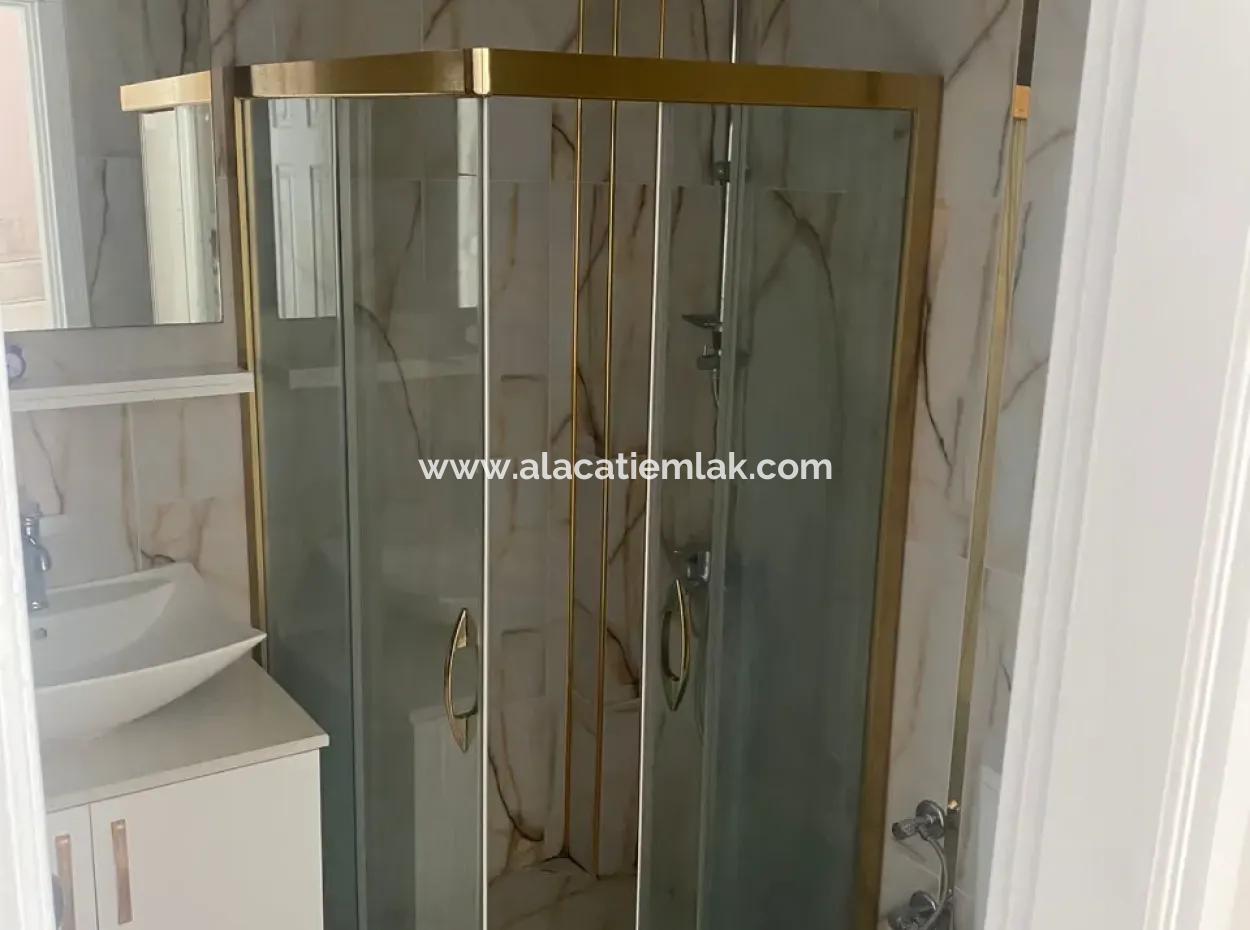 Çeşme Altınkumda Denize Sıfır Sitede Sezonluk Kiralık 4+1 Yazlık