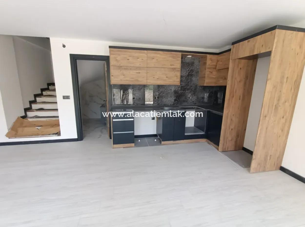 Çeşme Reisdere'de Satılık Sıfır 2+1 Daireler