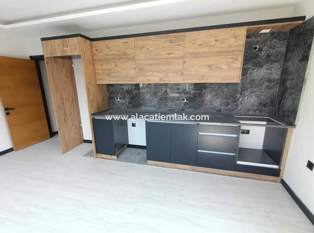 Çeşme Reisdere'de Satılık Sıfır 2+1 Daireler