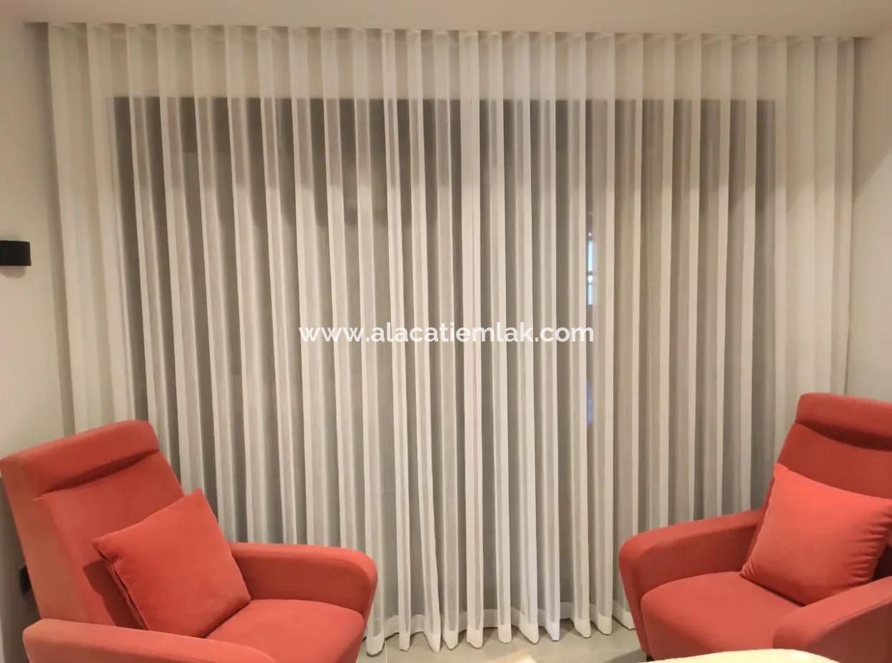 Çeşme Ovacıkta Satılık 6+2 Luxruy Modern Havuzlu Müstakil Villa