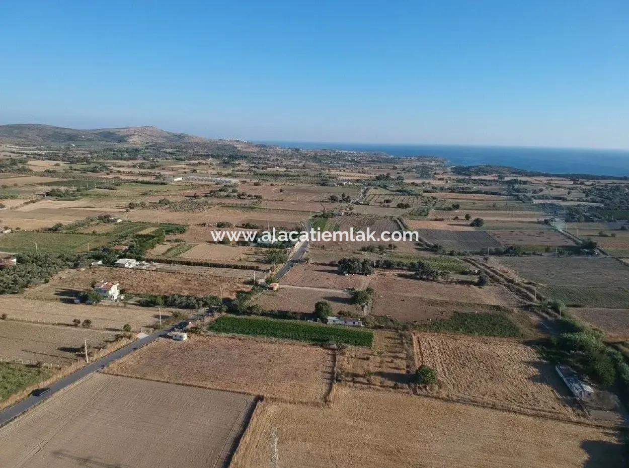 Atilla Emlaktan Çeşmede Satılık Müstakil Taş Ev