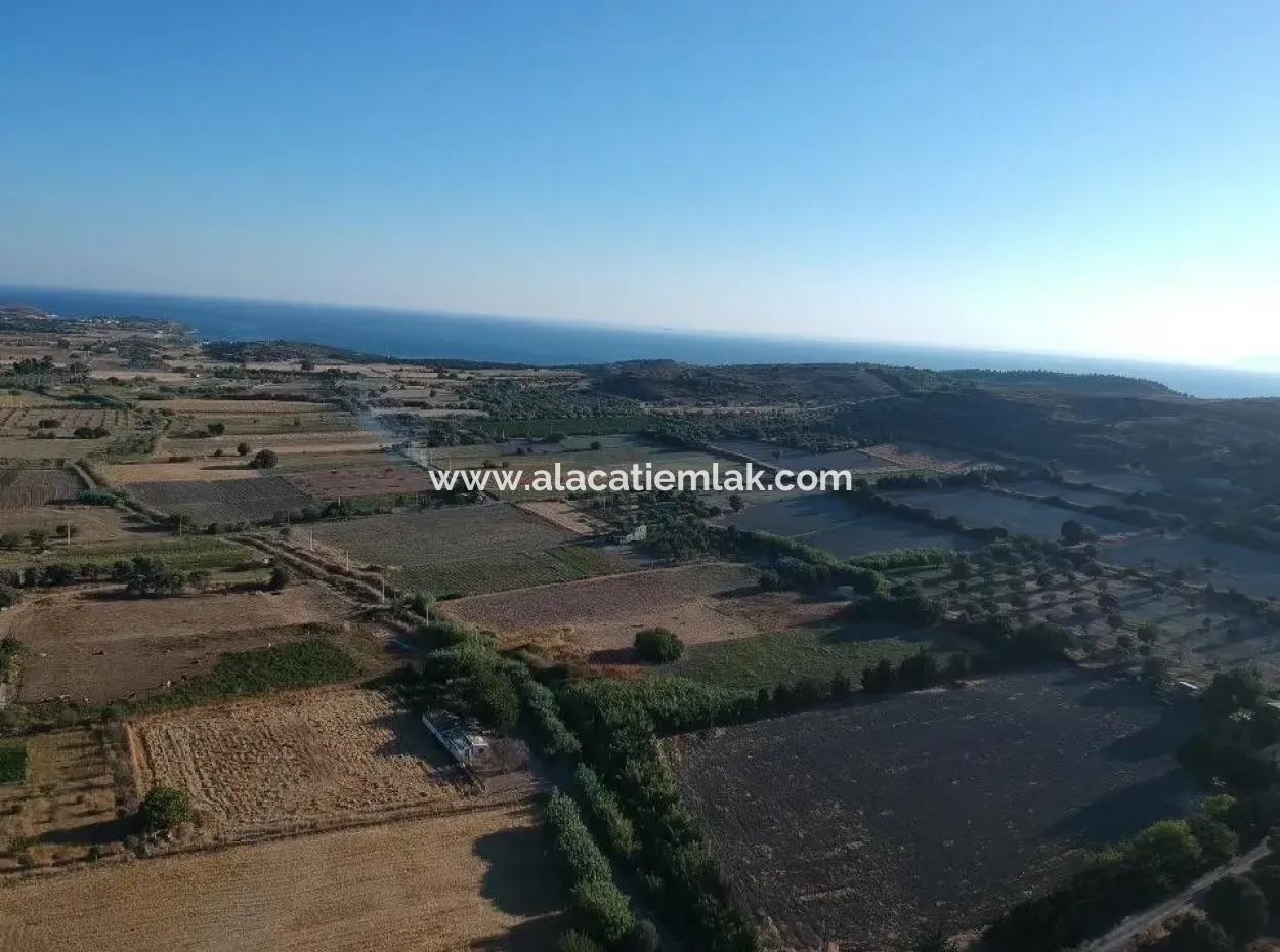 Atilla Emlaktan Çeşmede Satılık Müstakil Taş Ev