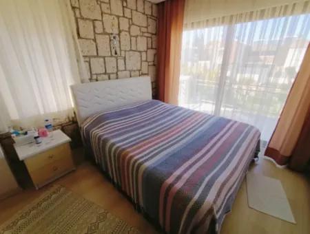 Alaçatı'da Sezonluk Kiralık 4+1 Müstakil Havuzlu Villa