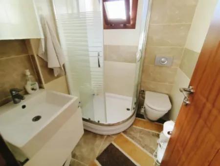 Alaçatı'da Sezonluk Kiralık 4+1 Müstakil Havuzlu Villa