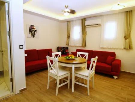 Çeşme Merkez'de Kış Döneminde Kiralık 1+1 Ultralux Daire