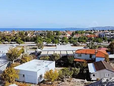 Çeşme Mamurbaba'da 1040 M2 Satılık İmarlı Parsel