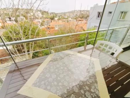 Çeşme'de Satılık 1+1 Lux Eşyalı  Resıdence Daire