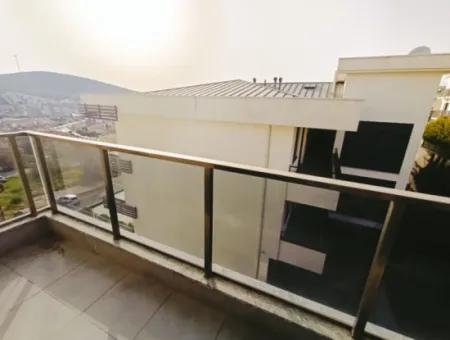 Çeşme'de Satılık 1+1 Lux Eşyalı  Resıdence Daire