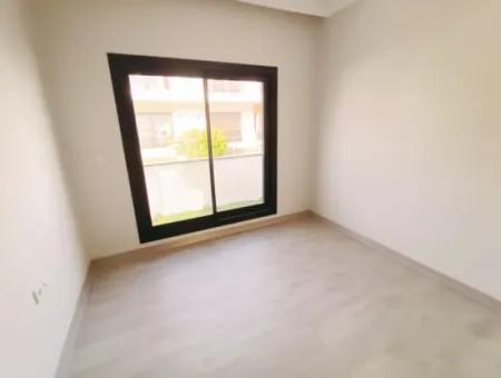 Çeşme'de Satılık 1+1 Lux Eşyalı  Resıdence Daire