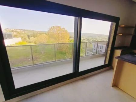 Çeşme'de Satılık 1+1 Lux Eşyalı  Resıdence Daire